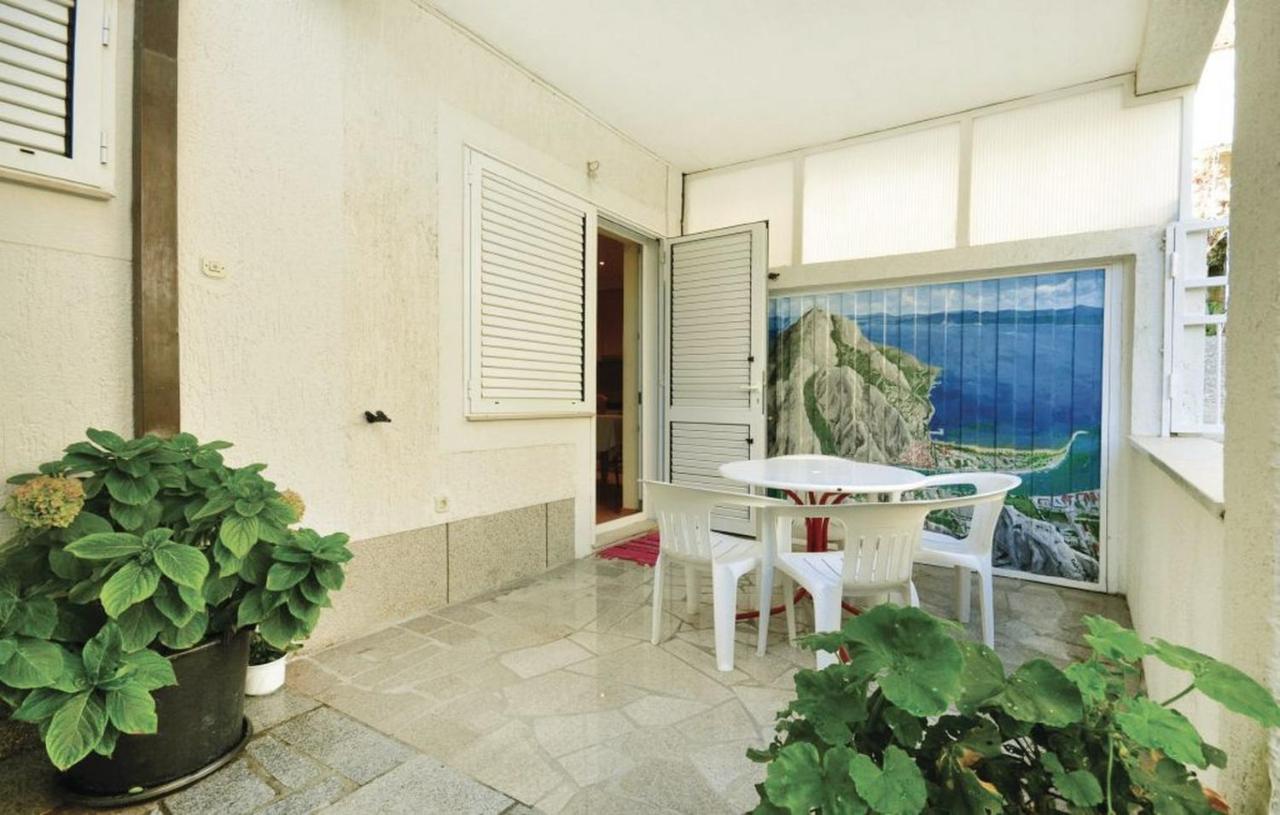 Apartment Mate Omis Bagian luar foto
